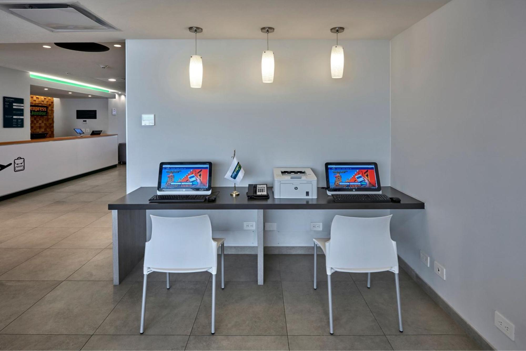 City Express Junior By Marriott Puebla Finsa Exterior photo