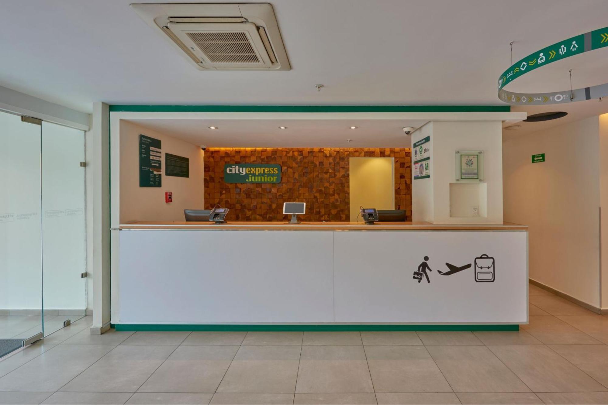 City Express Junior By Marriott Puebla Finsa Exterior photo